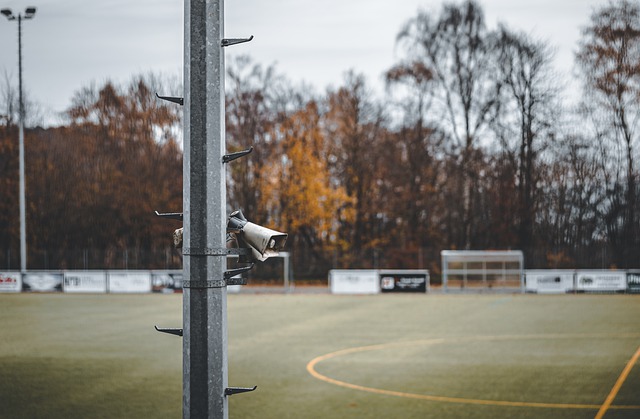 他的头球破 他的头球破